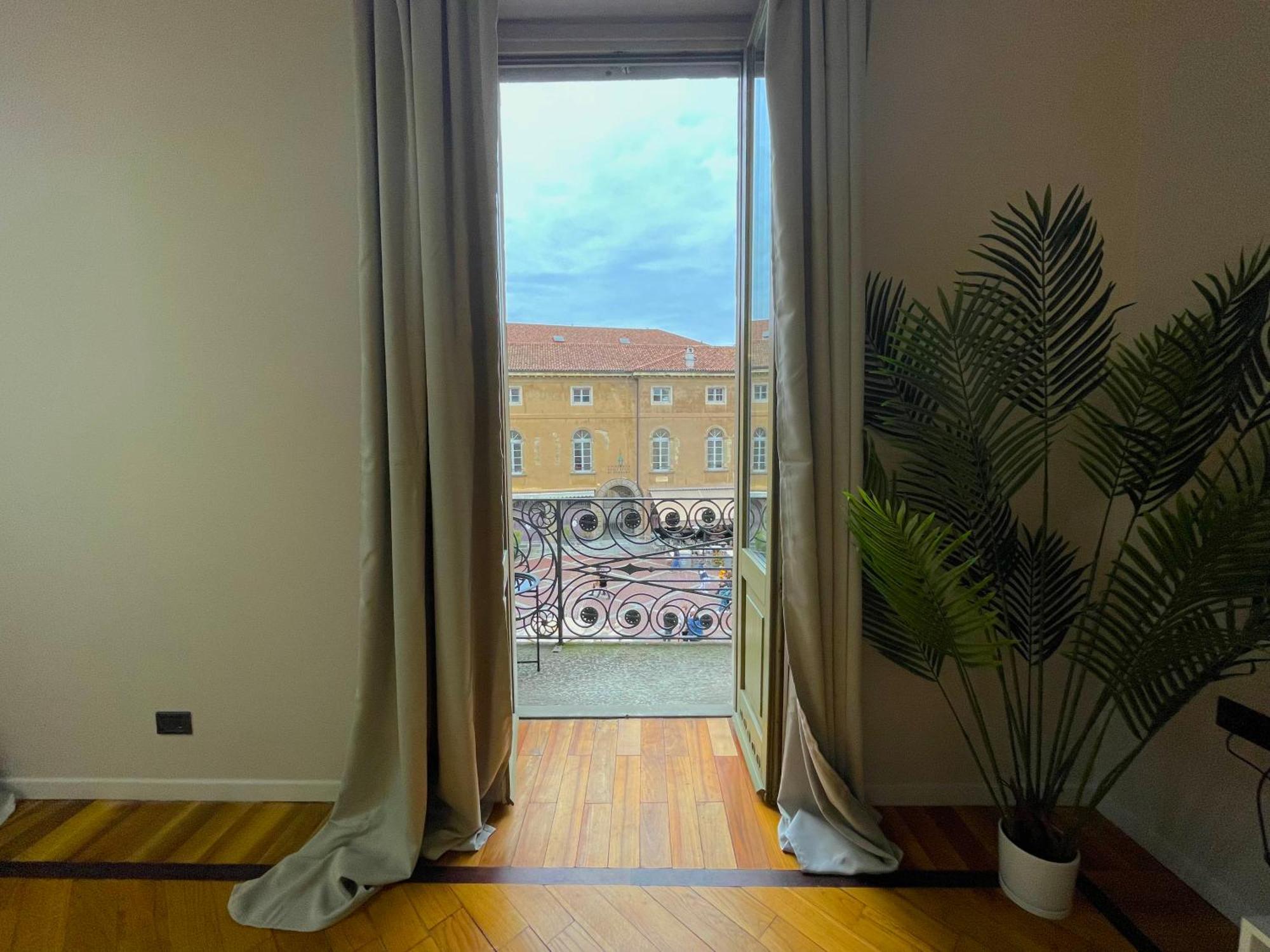 Best View Boutique Apartments 베르가모 외부 사진